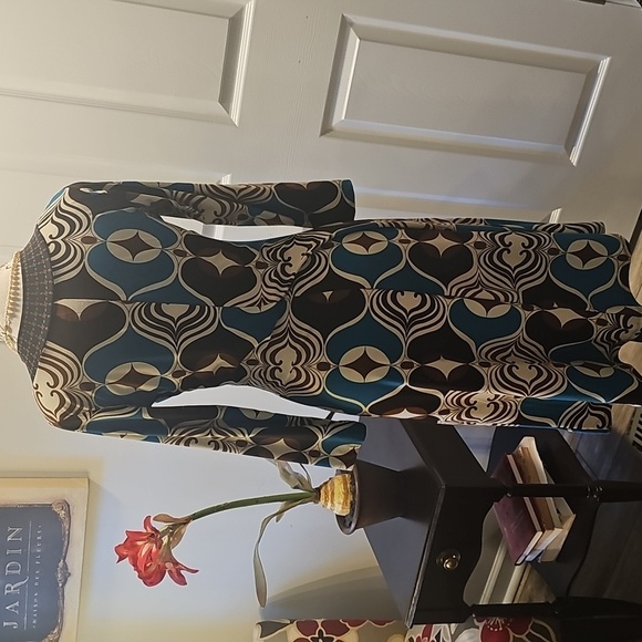 Enfocus Studio, V-Neck, Brown/Blue Print "Wrap" Fitted Dress, Women's Size 6 - Picture 5 of 12